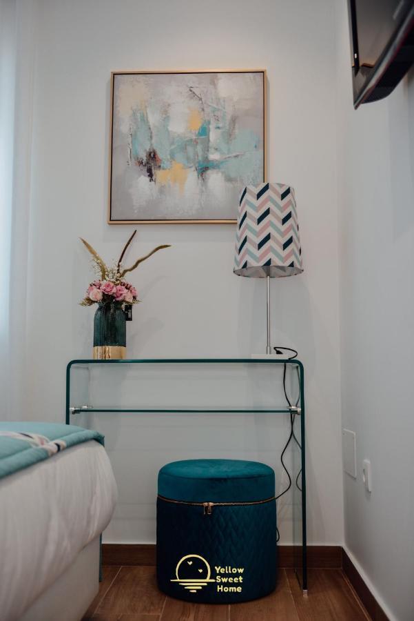 Yellow Sweet Home - Maria E Beatriz Nazare Bagian luar foto