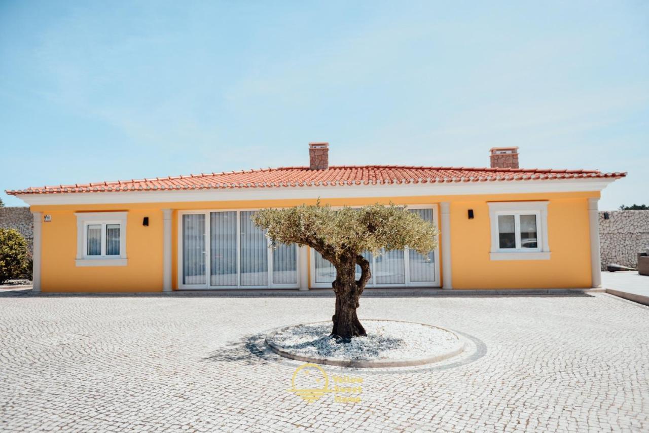 Yellow Sweet Home - Maria E Beatriz Nazare Bagian luar foto