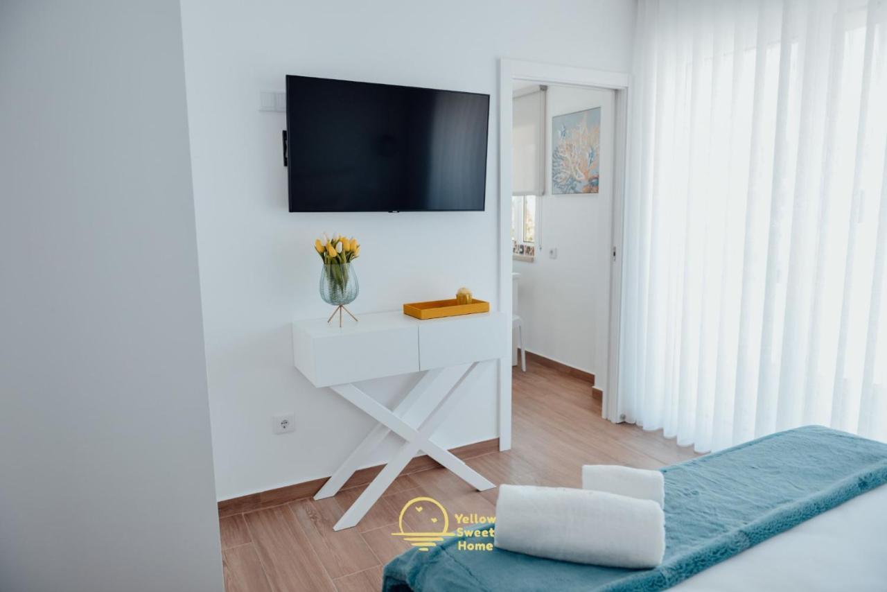 Yellow Sweet Home - Maria E Beatriz Nazare Bagian luar foto