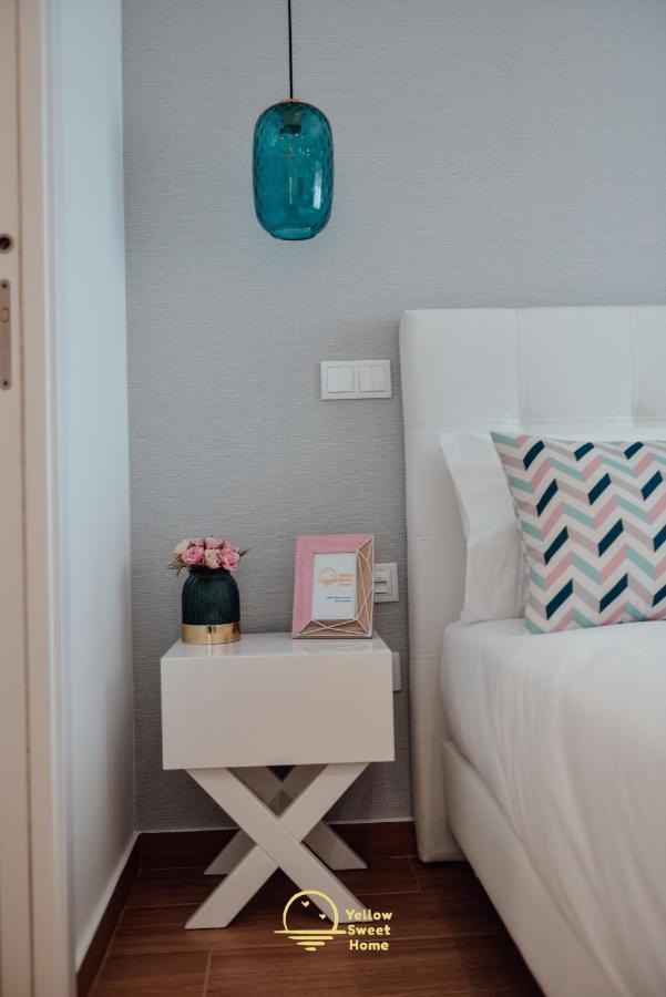 Yellow Sweet Home - Maria E Beatriz Nazare Bagian luar foto