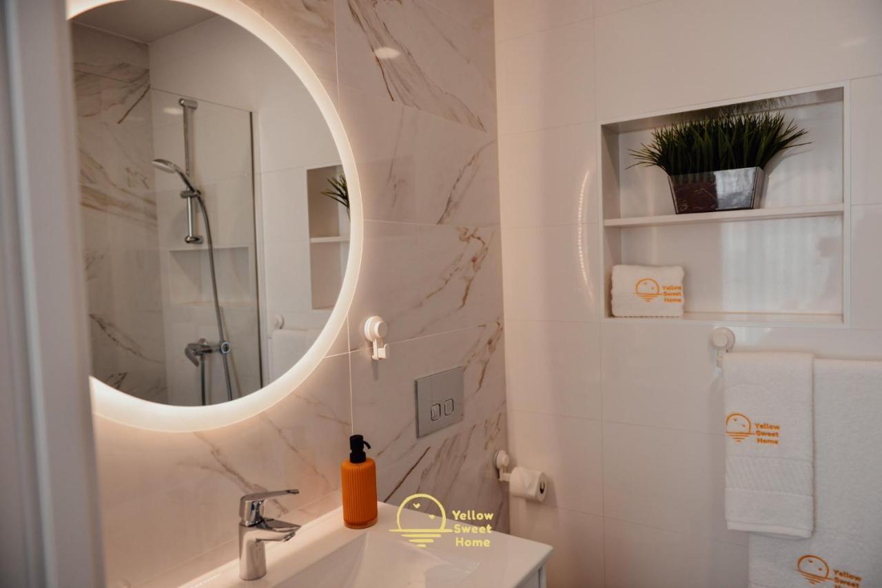 Yellow Sweet Home - Maria E Beatriz Nazare Bagian luar foto