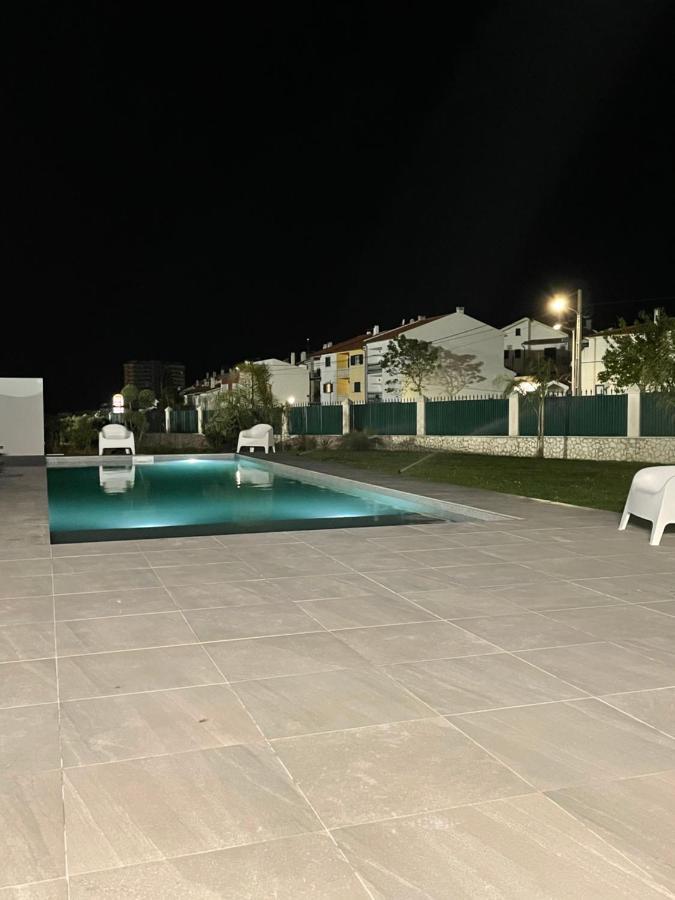 Yellow Sweet Home - Maria E Beatriz Nazare Bagian luar foto