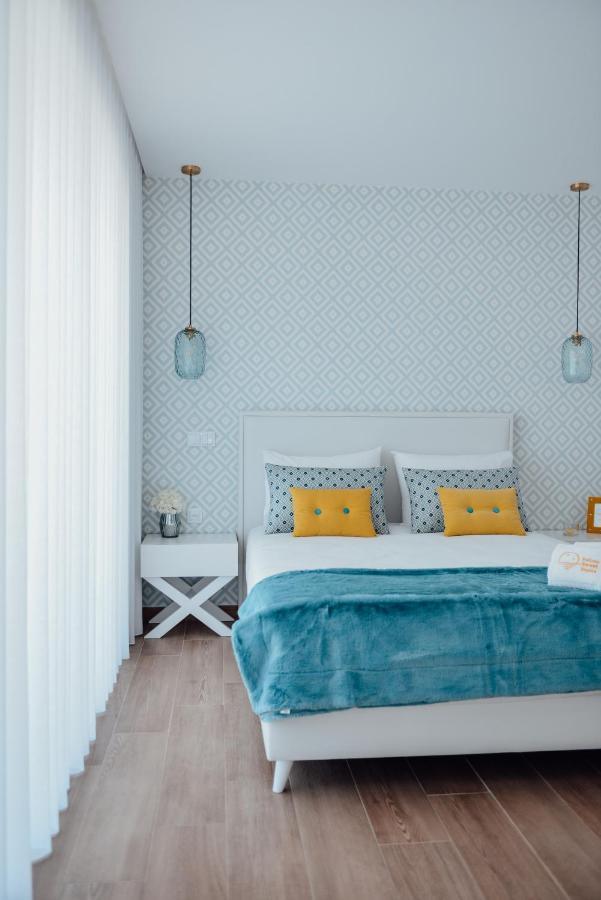 Yellow Sweet Home - Maria E Beatriz Nazare Bagian luar foto