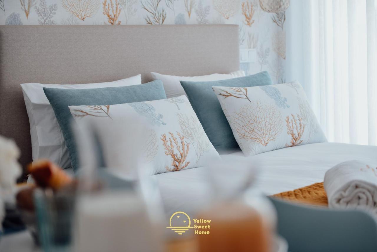 Yellow Sweet Home - Maria E Beatriz Nazare Bagian luar foto